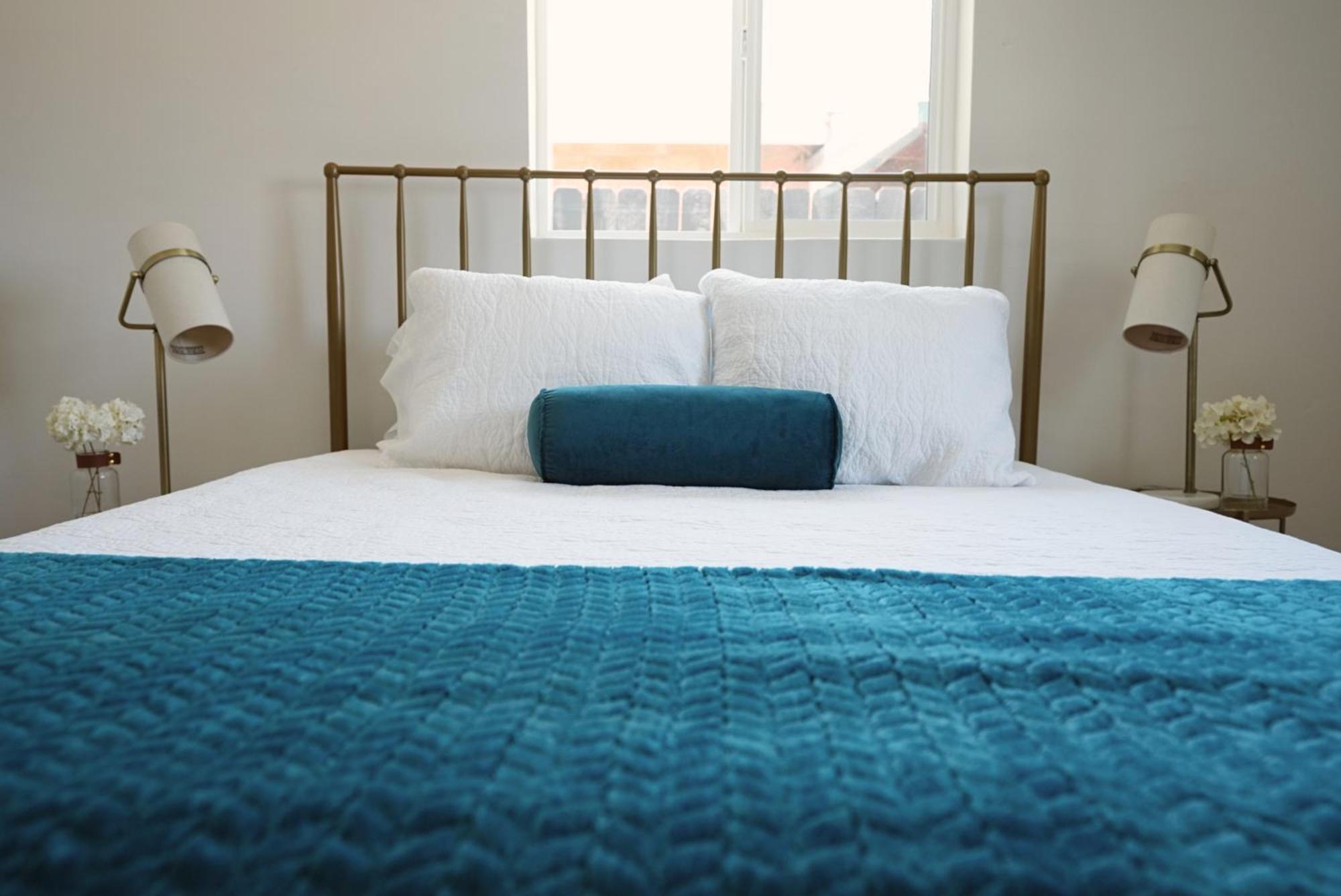 Centrally Located! Remodeled! Huge Backyard! The White House Albuquerque Eksteriør billede
